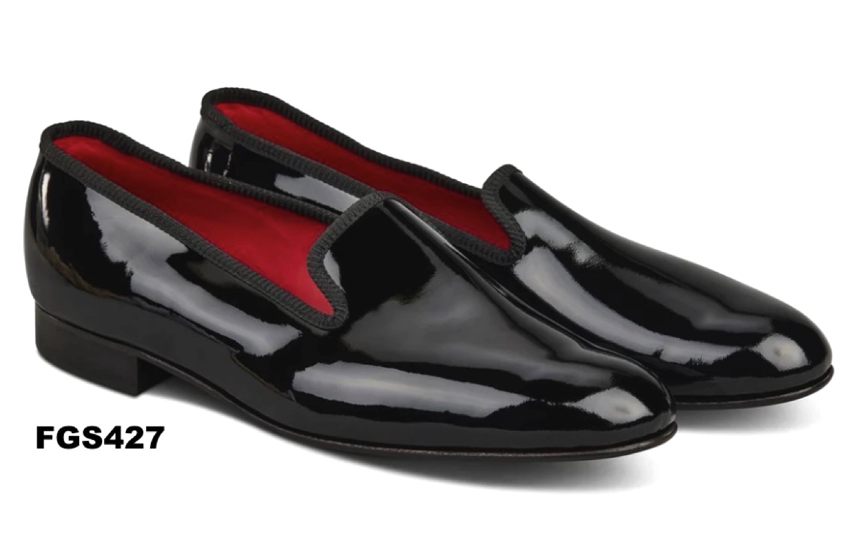 Glänzende schwarze Damen-Loafer