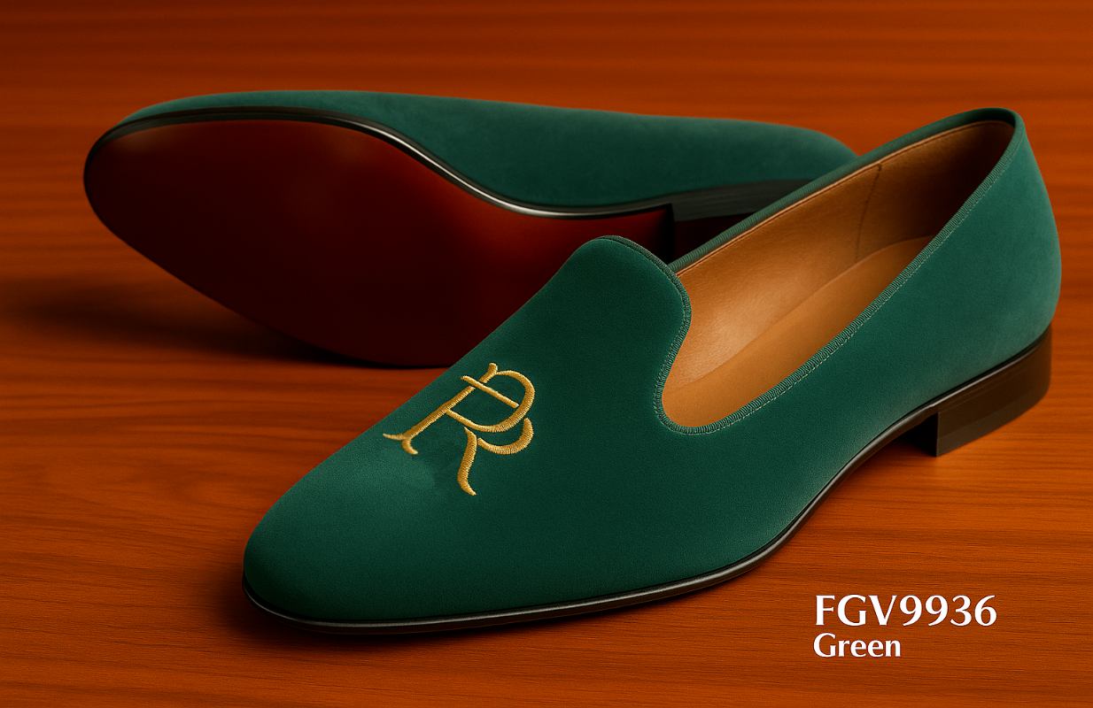 FGV9936-Green-velvet-slippers-golden-logo