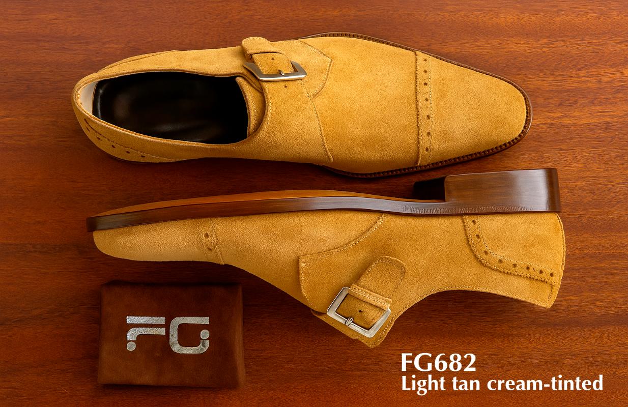 FG682-Personalisierte-Monk-Schuhe-aus-Suede-creme-tan